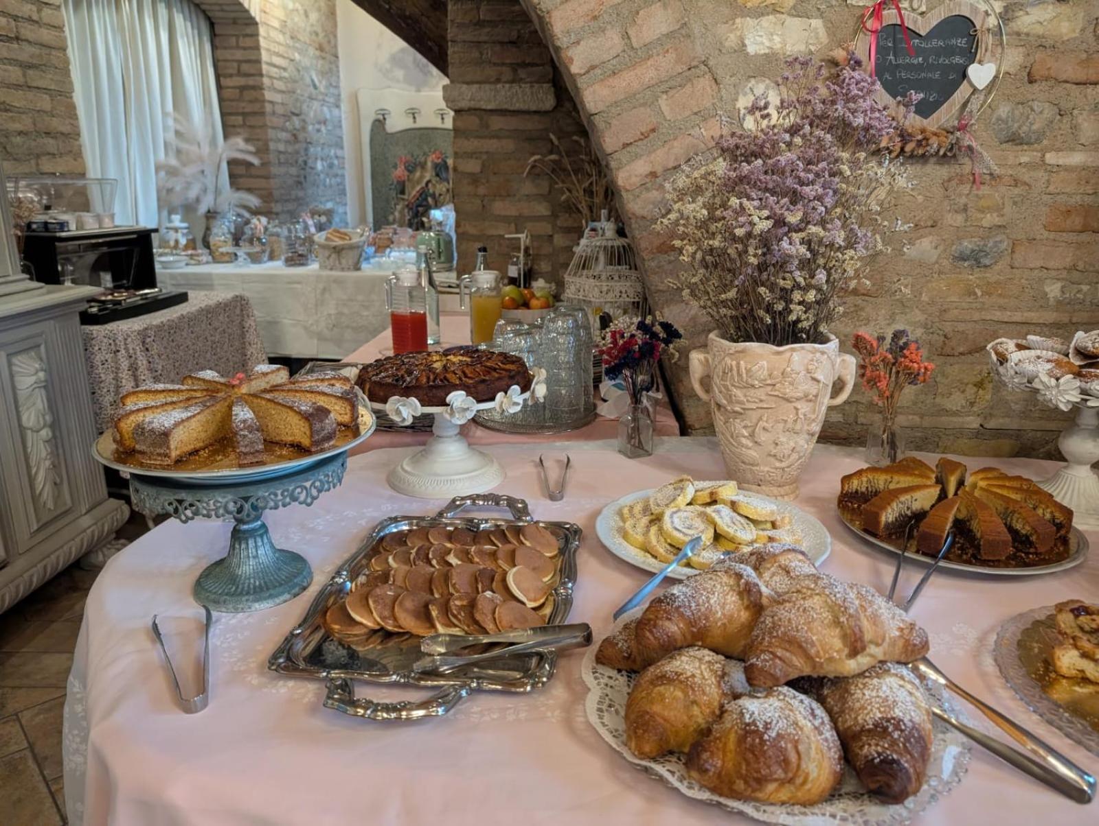 Agriturismo Le Fontanelle Da Valente Montichiari Bagian luar foto